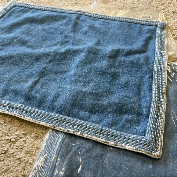 Set of 2 Serena and Lily Linen Chenille Pillow 18x24 French Blue Pillow Shams - Picture 3 of 9